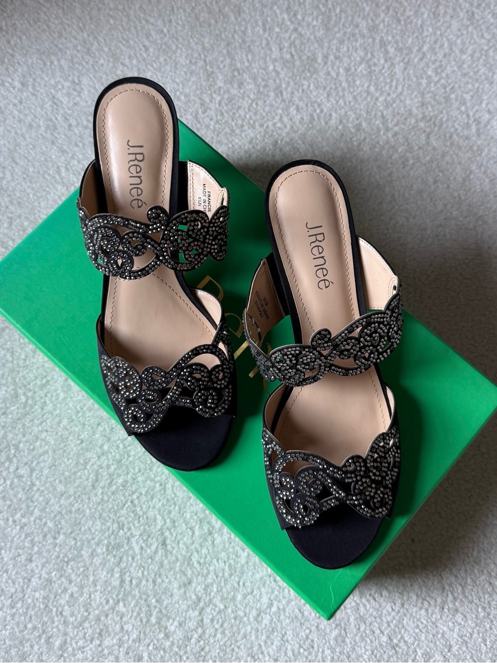 J. Renee Francie 8.5 N - Black